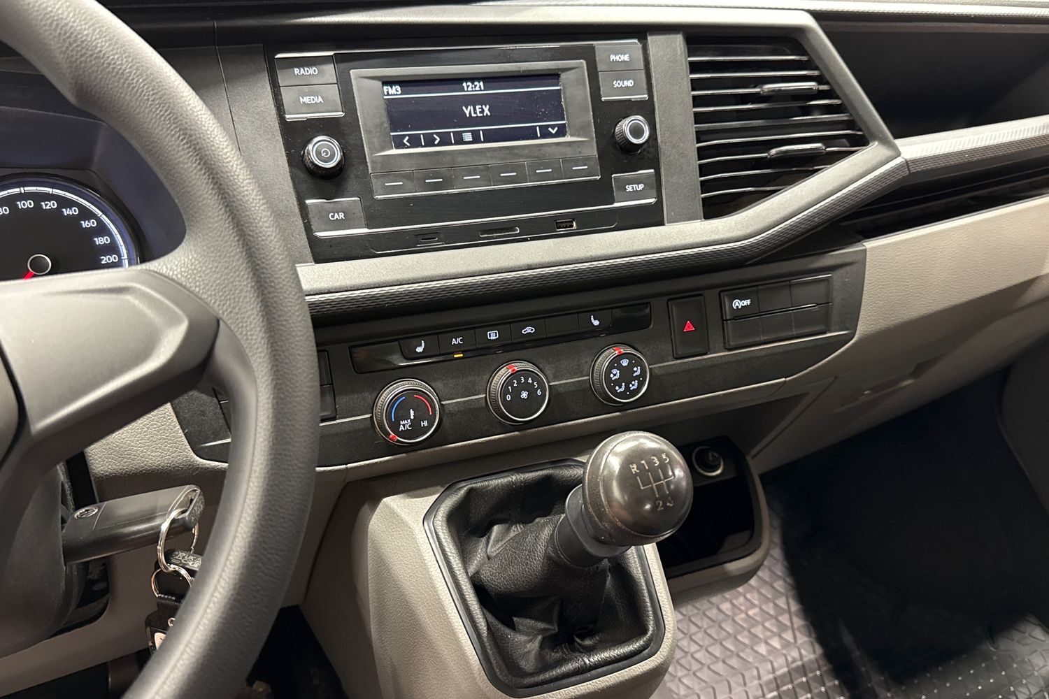 Volkswagen Transporter vaihtoauto