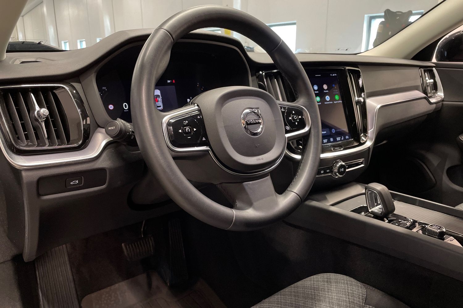 Volvo V60 Cross Country vaihtoauto