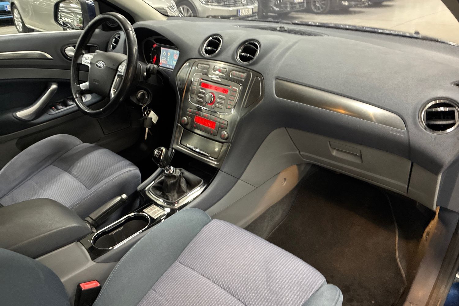 Ford Mondeo vaihtoauto
