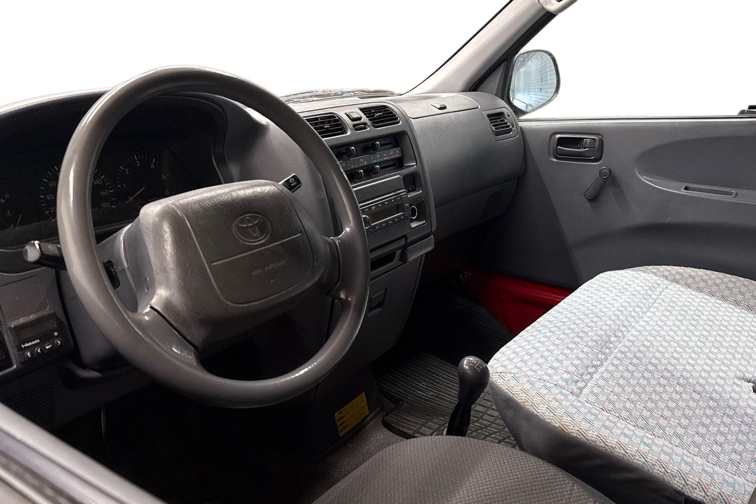 Toyota Hiace vaihtoauto