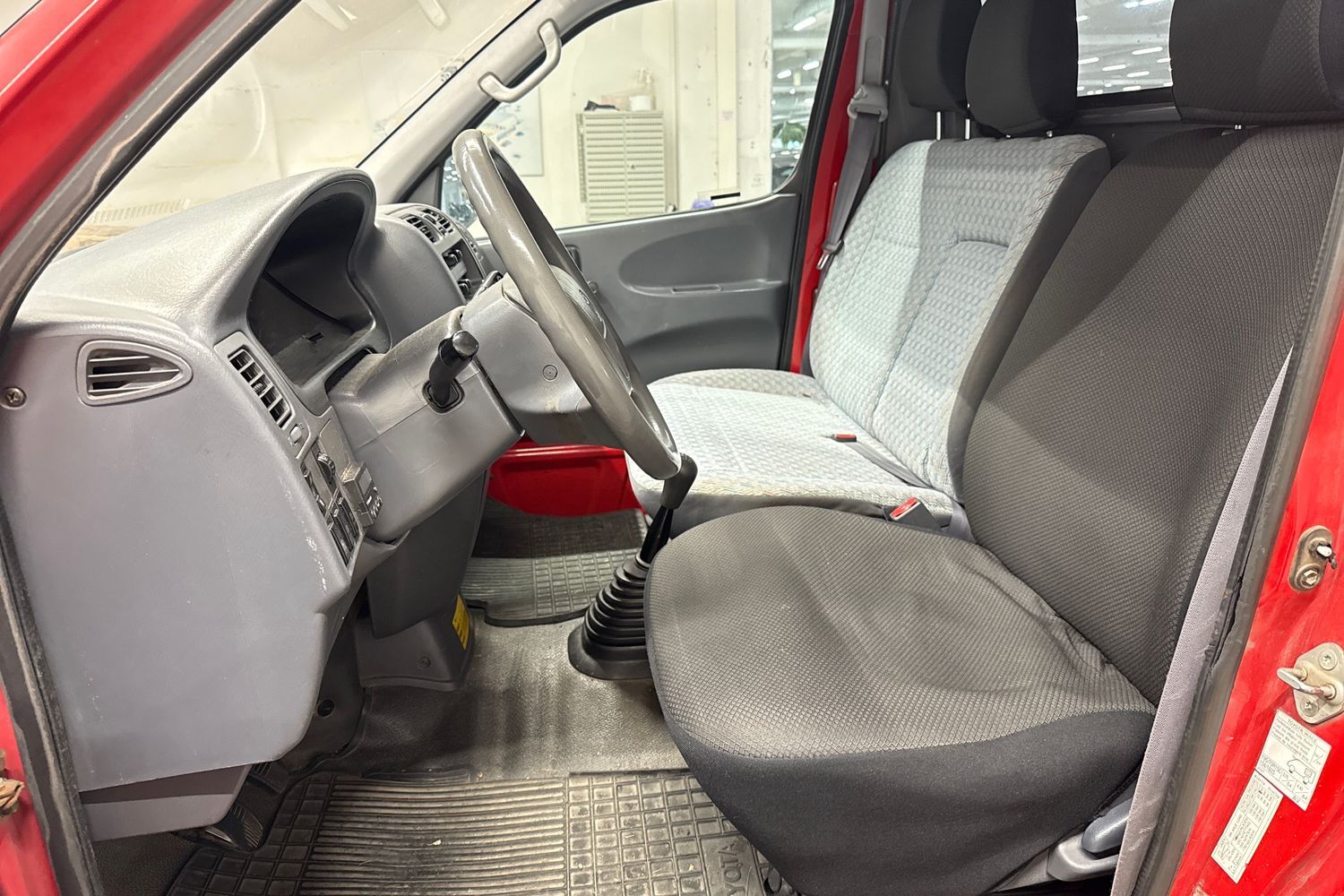 Toyota Hiace vaihtoauto