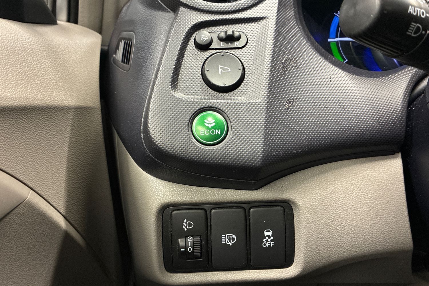 Honda Insight vaihtoauto