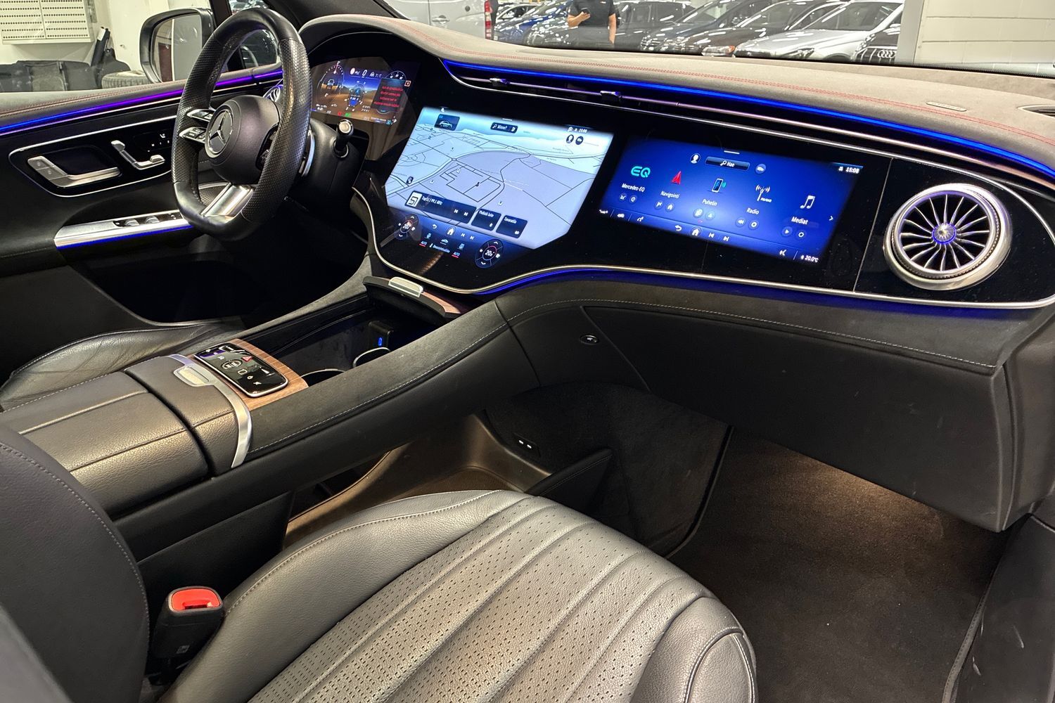 Mercedes-Benz EQE vaihtoauto