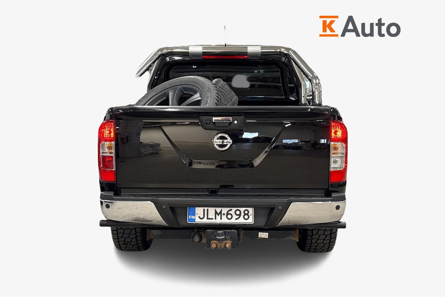 Nissan Navara vaihtoauto
