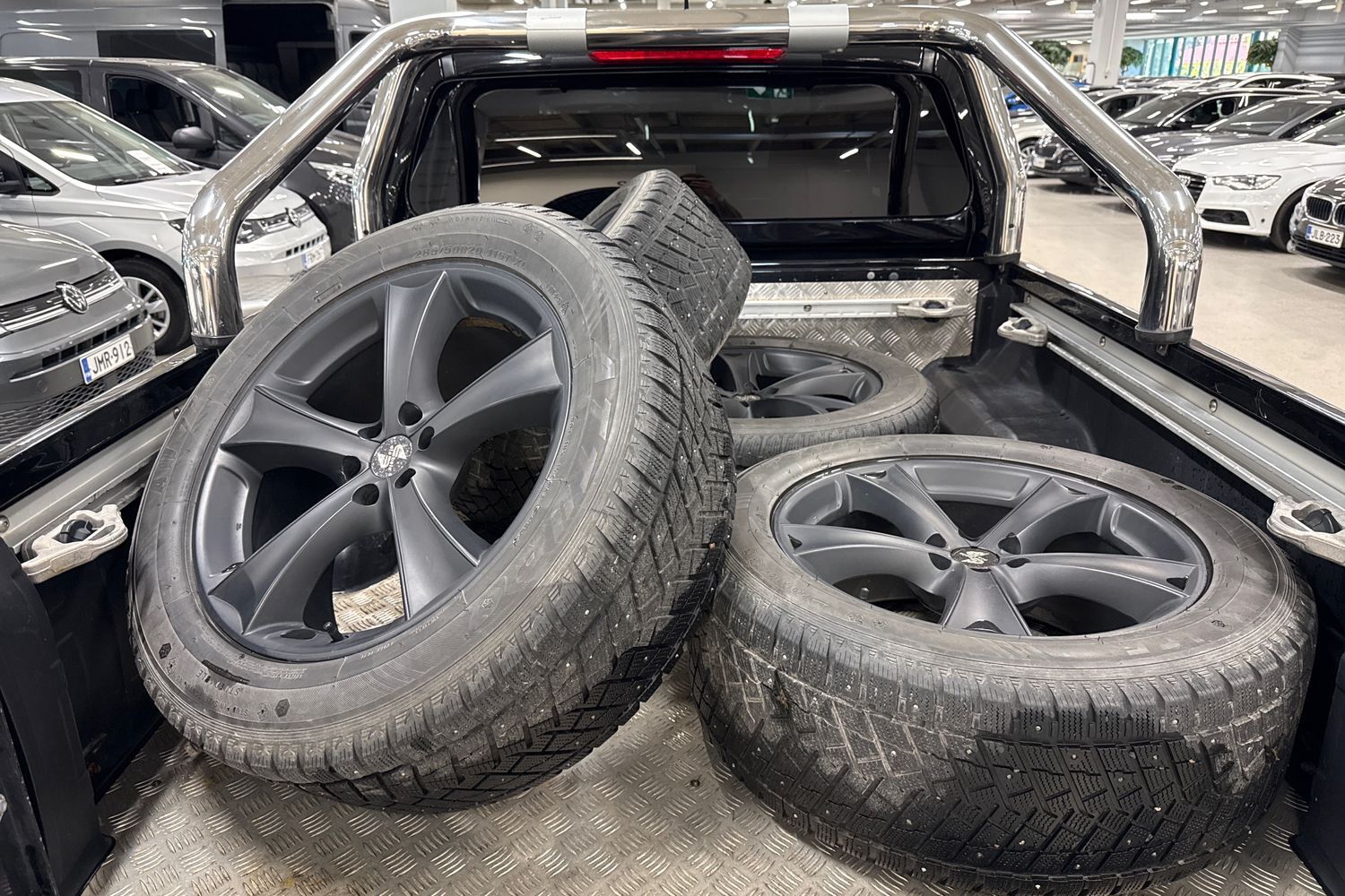 Nissan Navara vaihtoauto