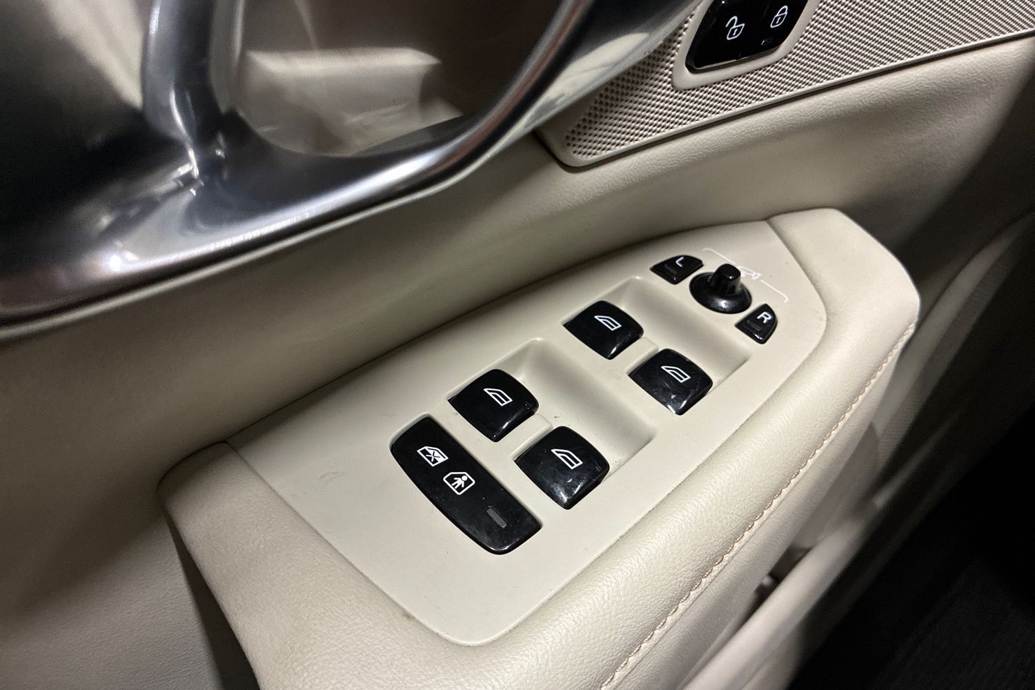 Volvo V90 Cross Country vaihtoauto