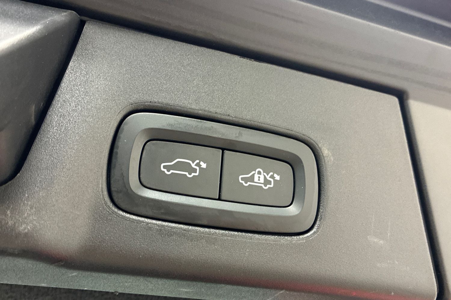 Volvo V90 Cross Country vaihtoauto