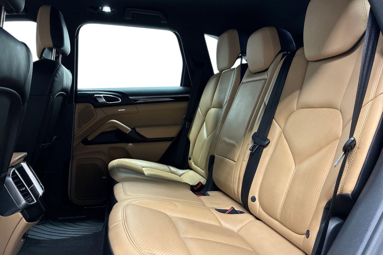 Porsche Cayenne vaihtoauto