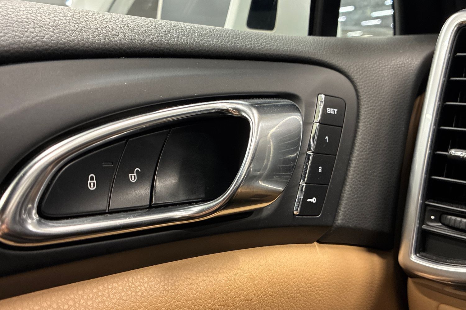 Porsche Cayenne vaihtoauto