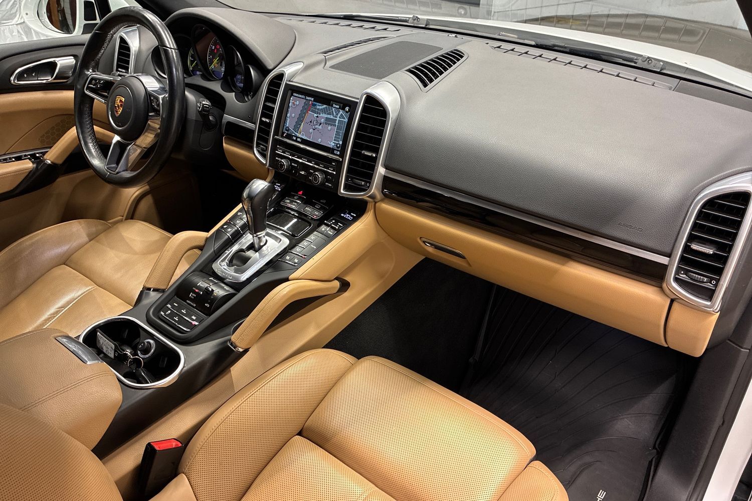 Porsche Cayenne vaihtoauto