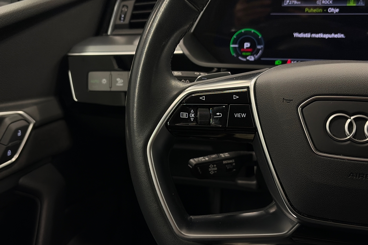 Audi Q8 e-tron vaihtoauto