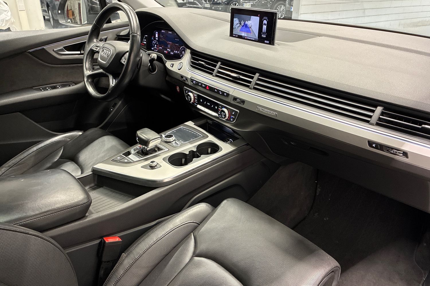 Audi Q7 vaihtoauto