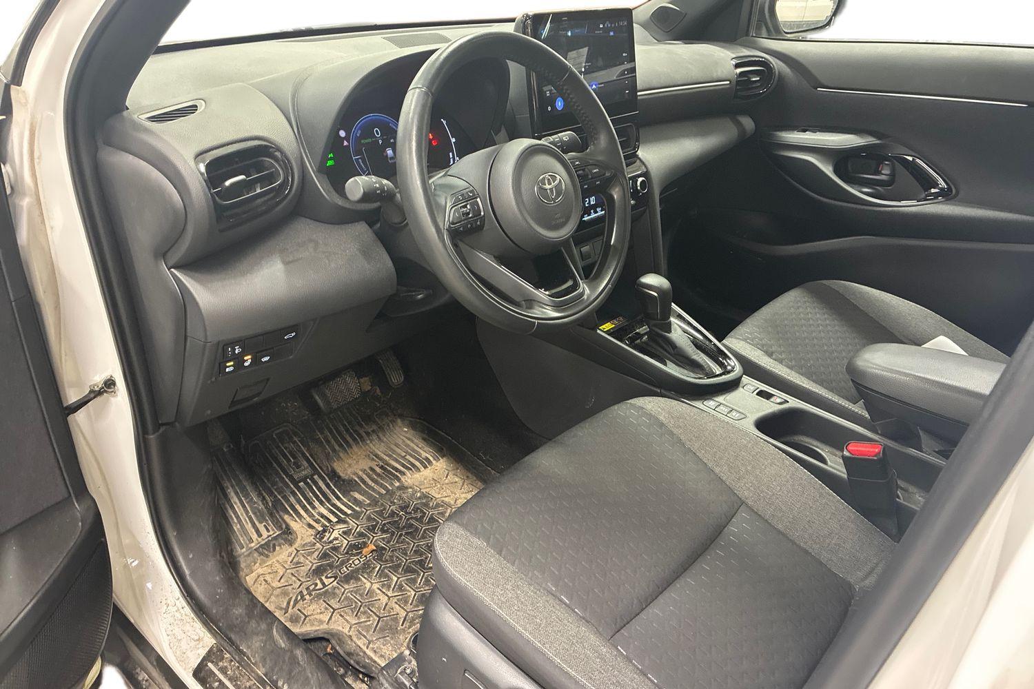 Toyota Yaris Cross vaihtoauto