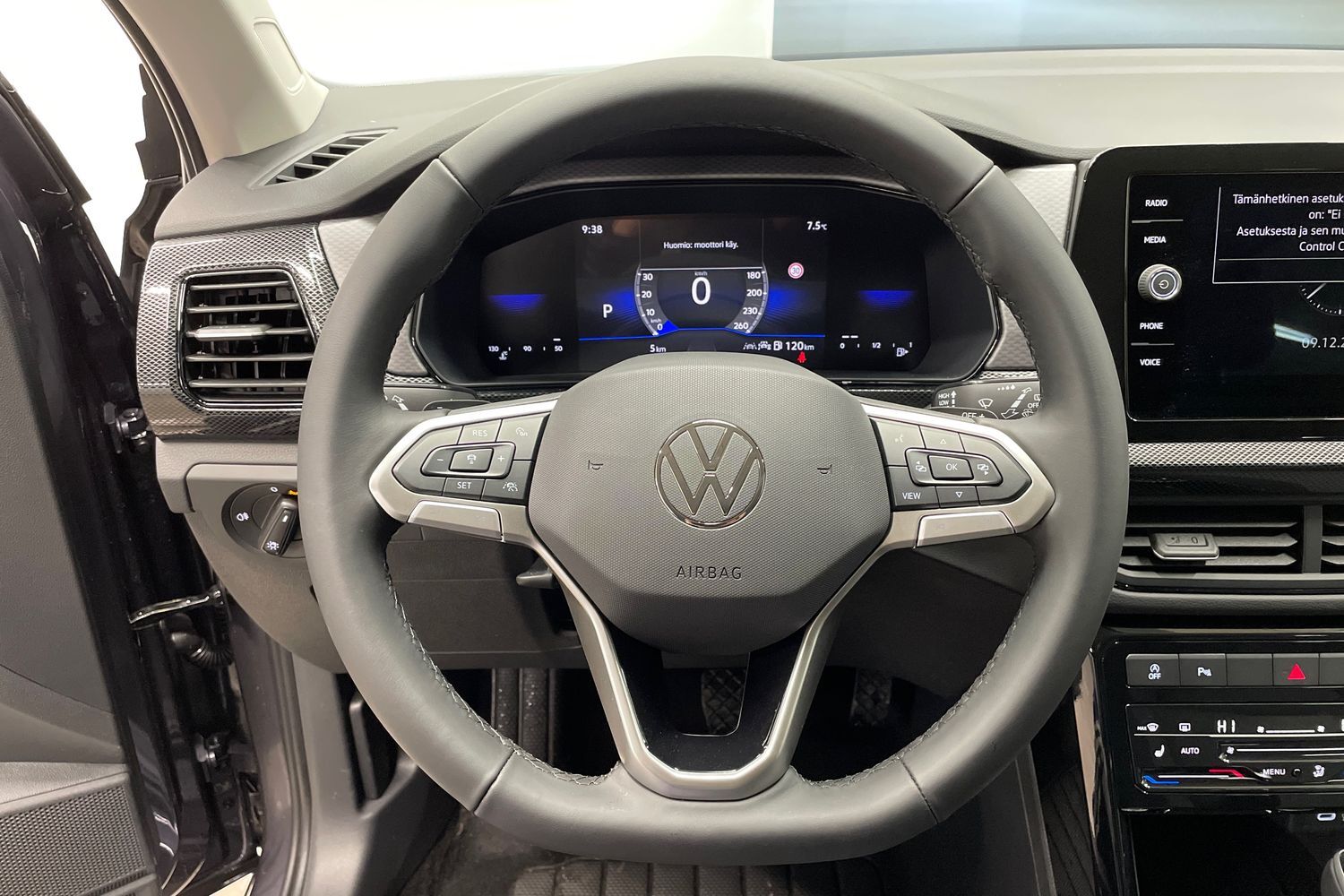 Volkswagen T-Cross vaihtoauto
