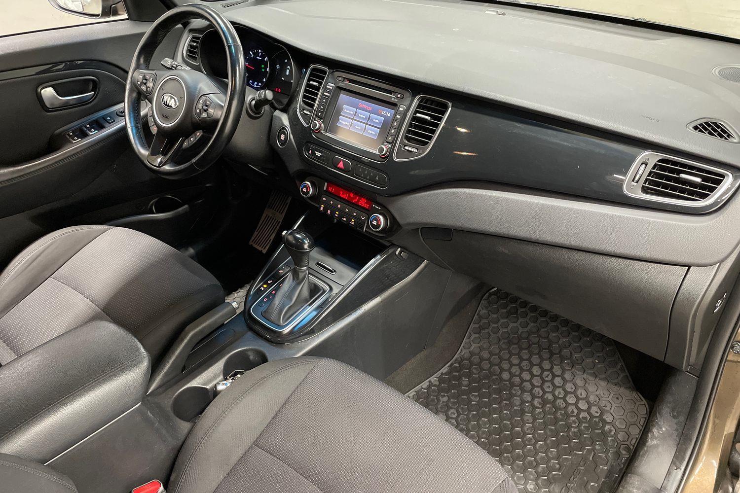 Kia Carens vaihtoauto