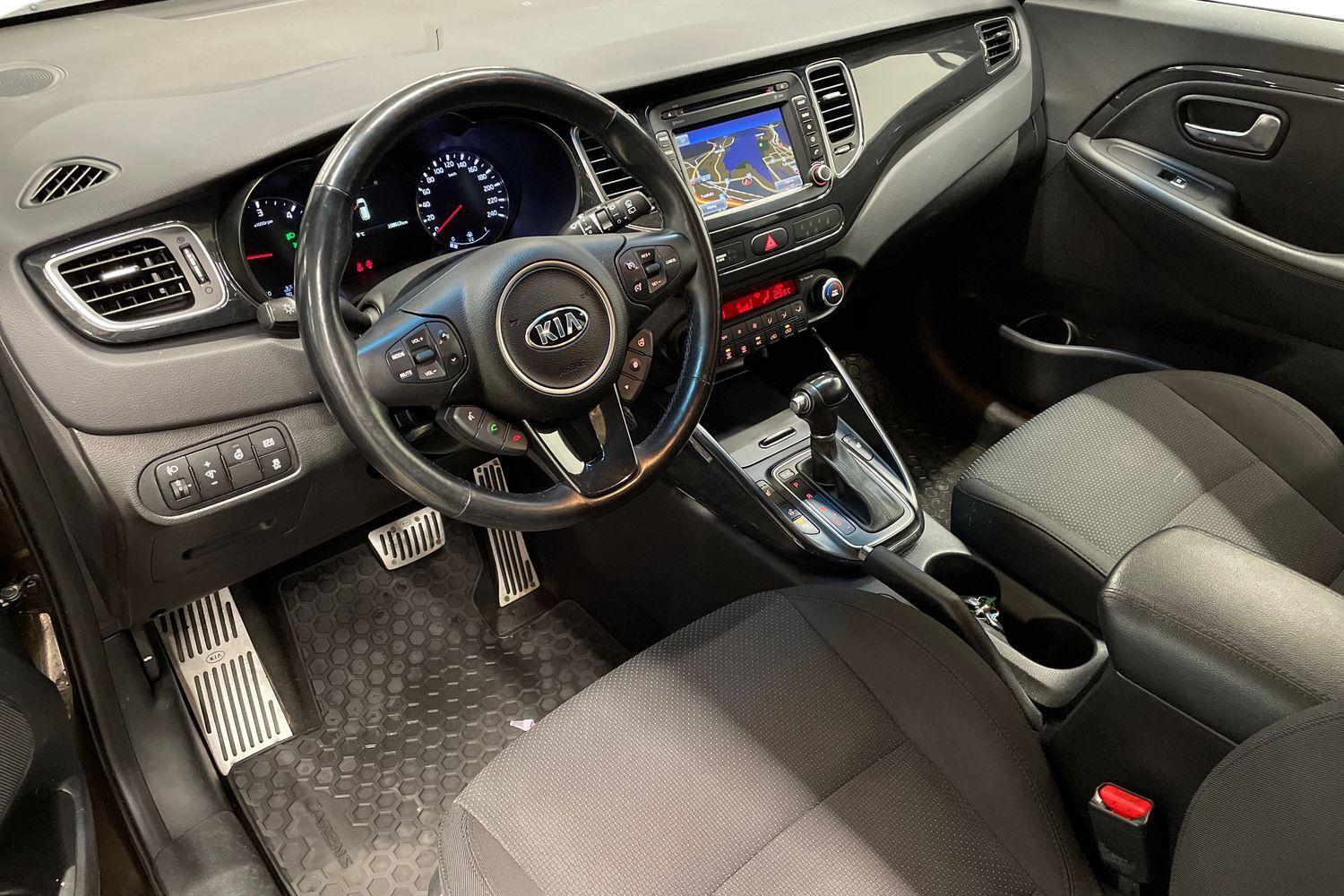 Kia Carens vaihtoauto