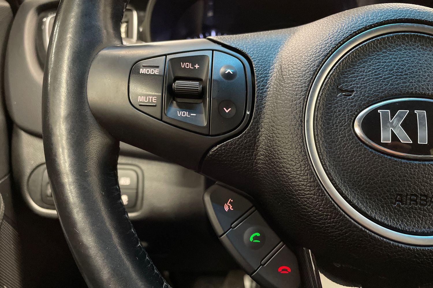 Kia Carens vaihtoauto