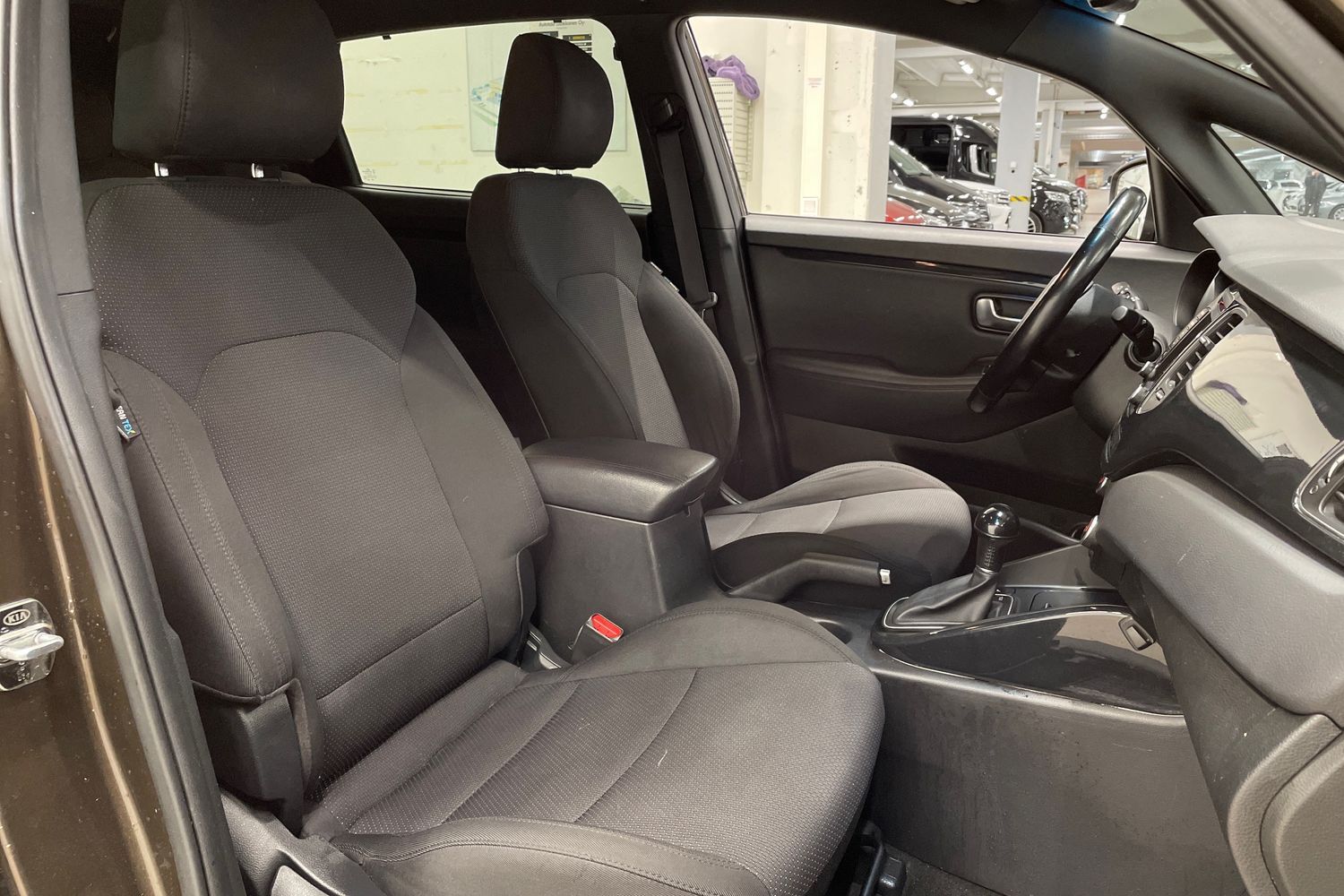 Kia Carens vaihtoauto