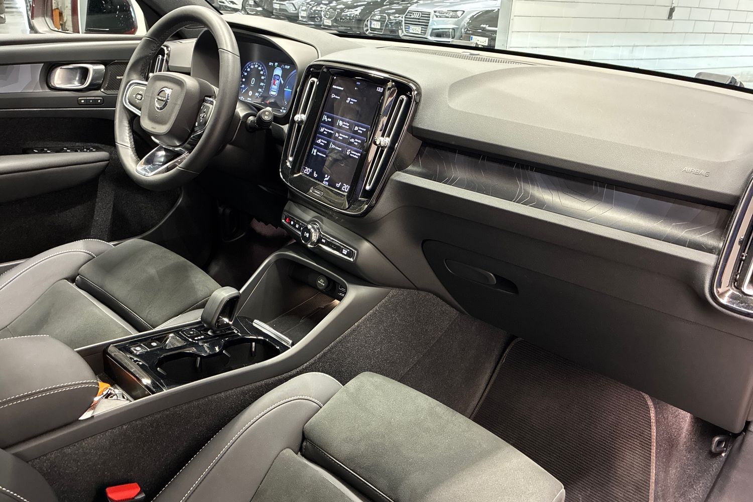 Volvo XC40 vaihtoauto
