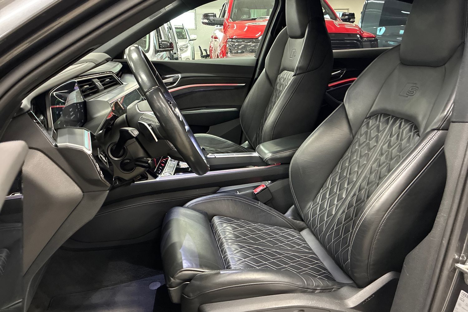 Audi e-tron vaihtoauto