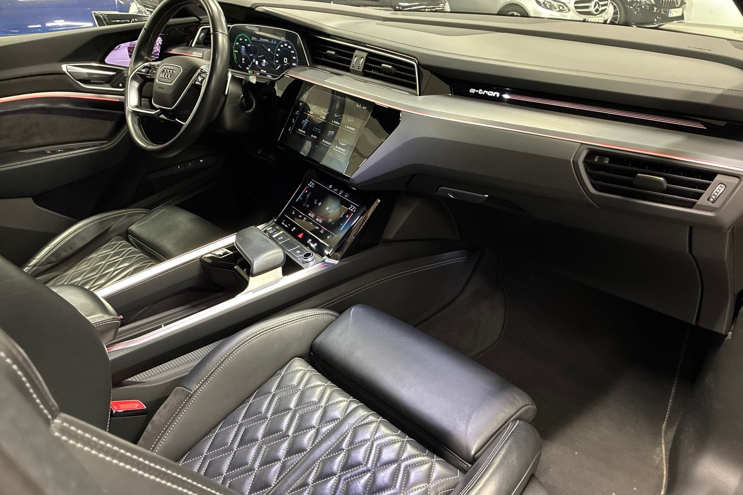 Audi e-tron vaihtoauto