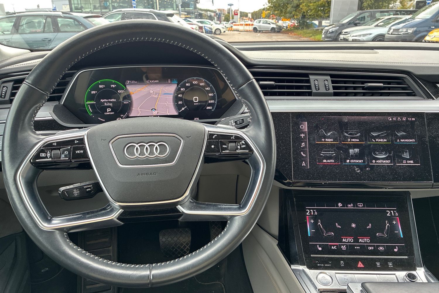Audi e-tron vaihtoauto