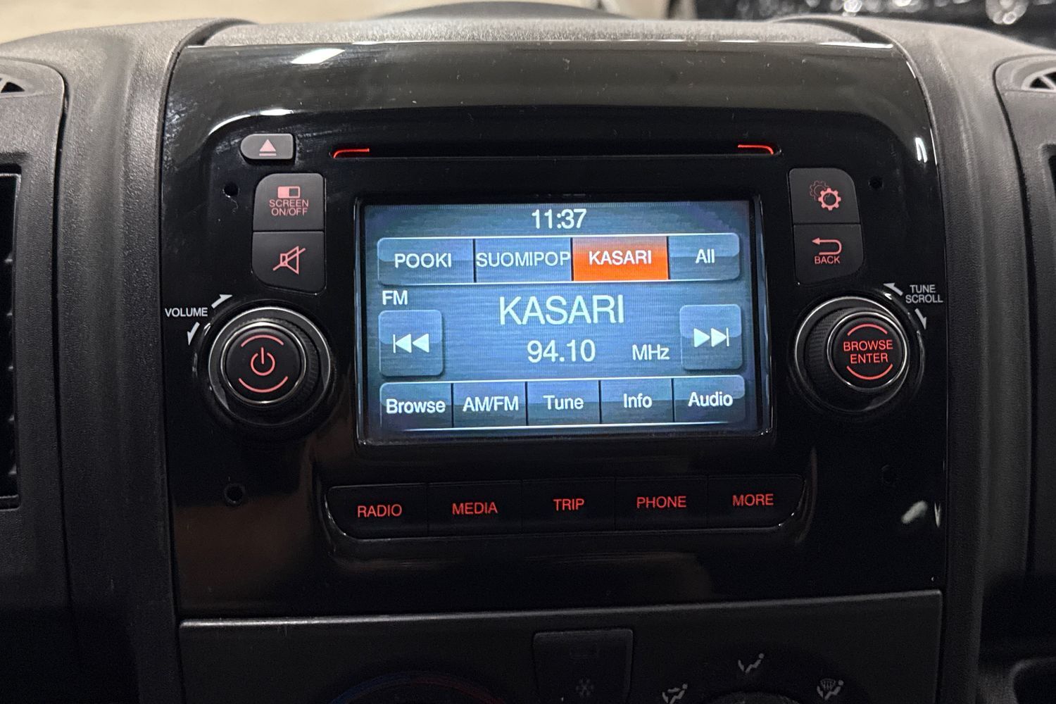 Peugeot Boxer vaihtoauto