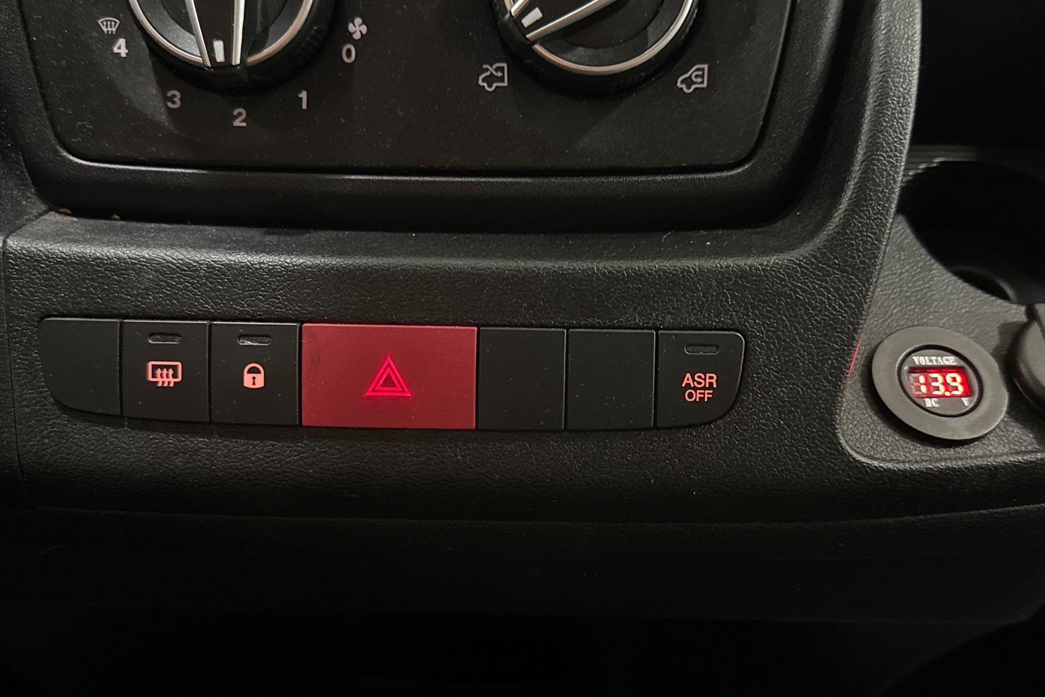 Peugeot Boxer vaihtoauto