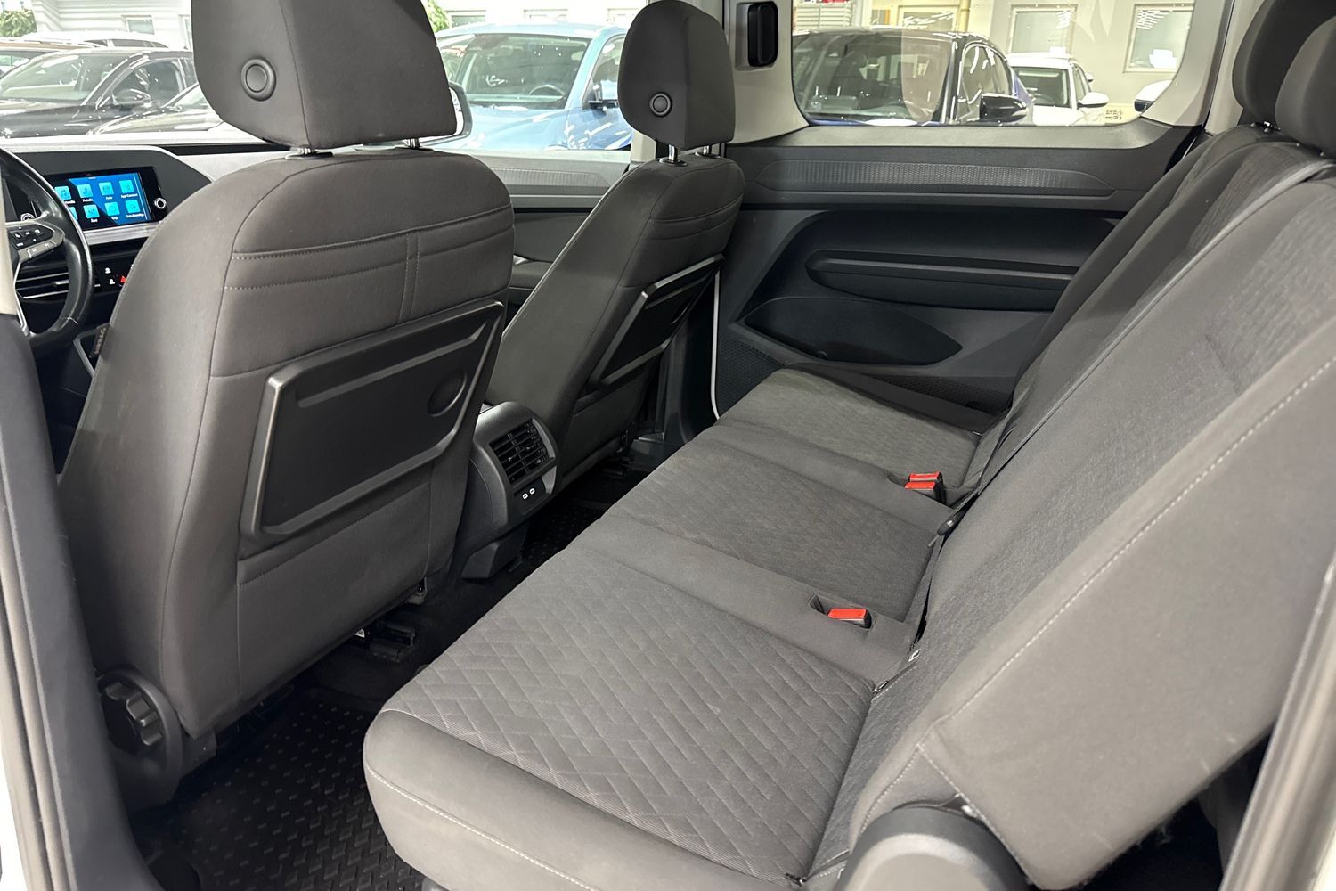 Volkswagen Caddy Maxi vaihtoauto