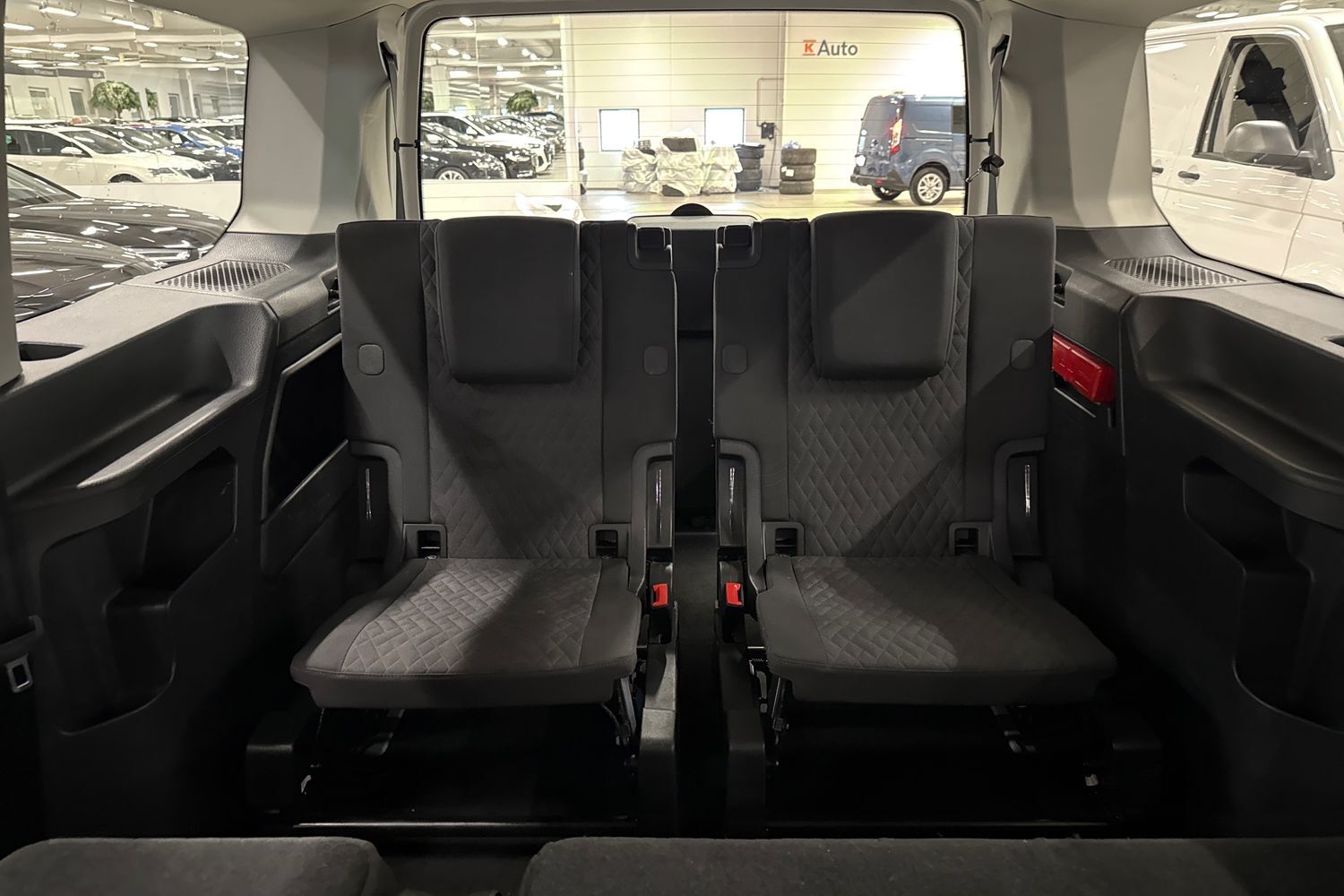 Volkswagen Caddy Maxi vaihtoauto