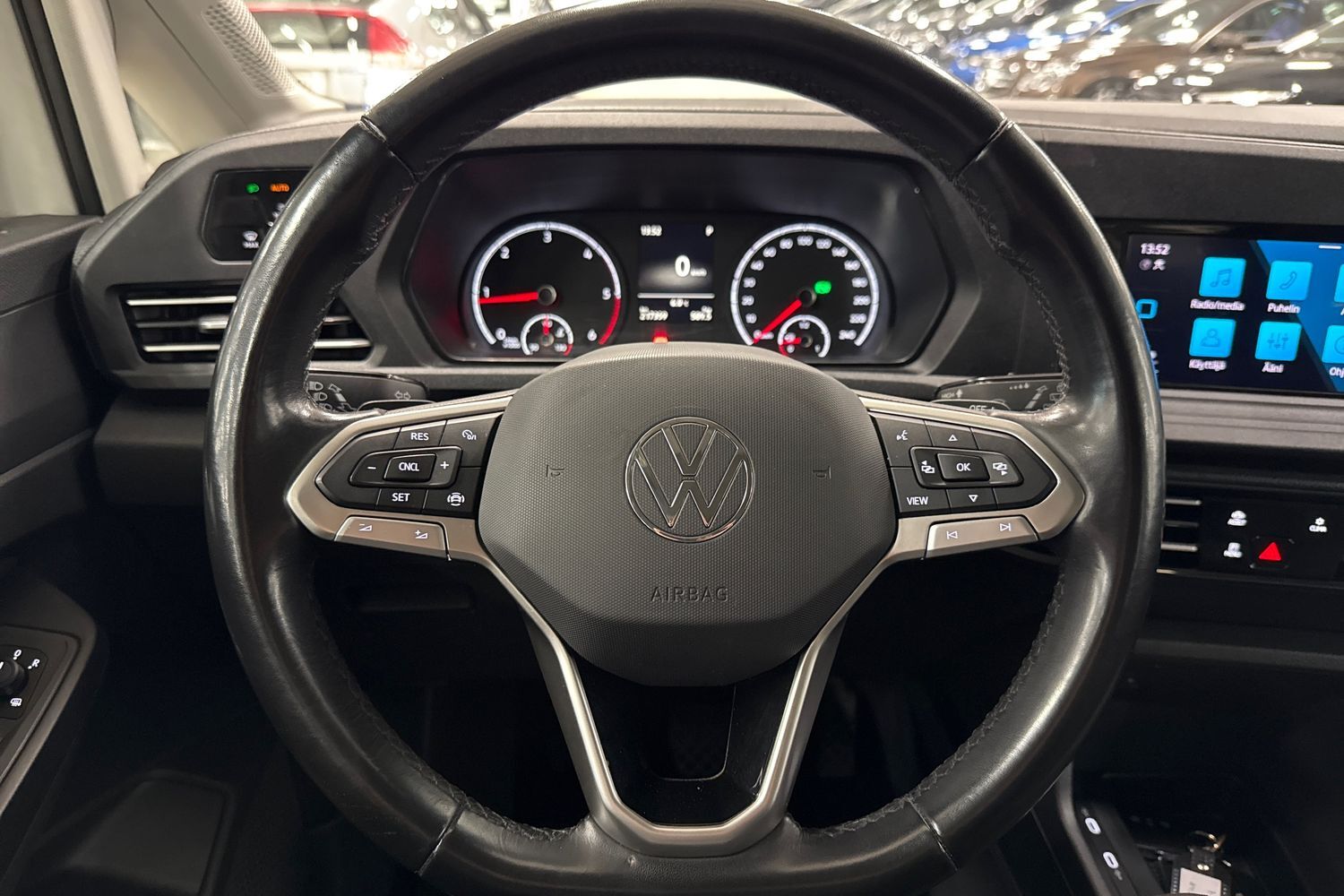 Volkswagen Caddy Maxi vaihtoauto