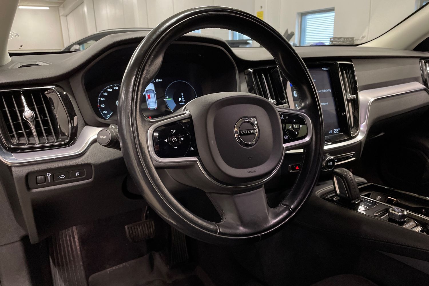 Volvo V60 vaihtoauto
