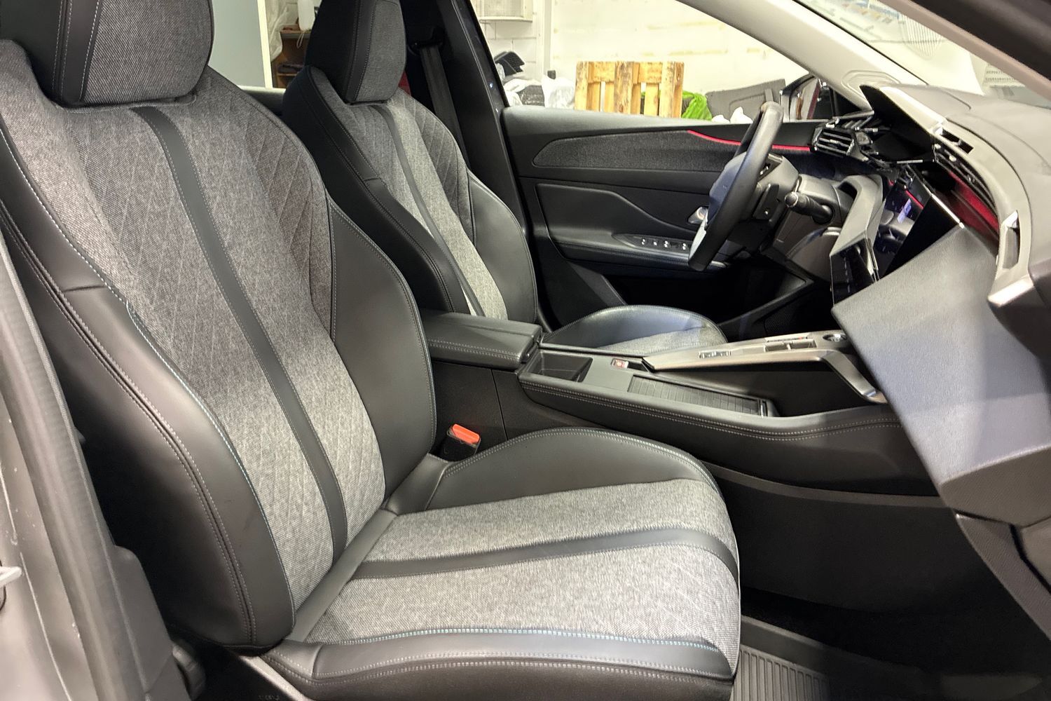 Peugeot 408 vaihtoauto