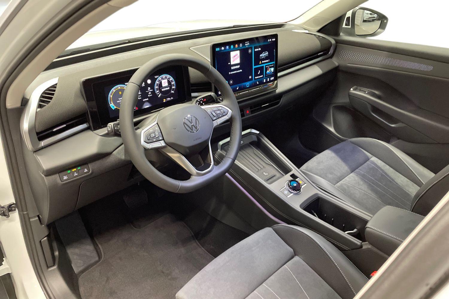 Volkswagen T-Roc vaihtoauto