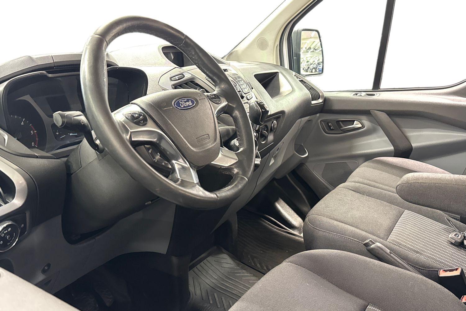 Ford Transit Custom vaihtoauto