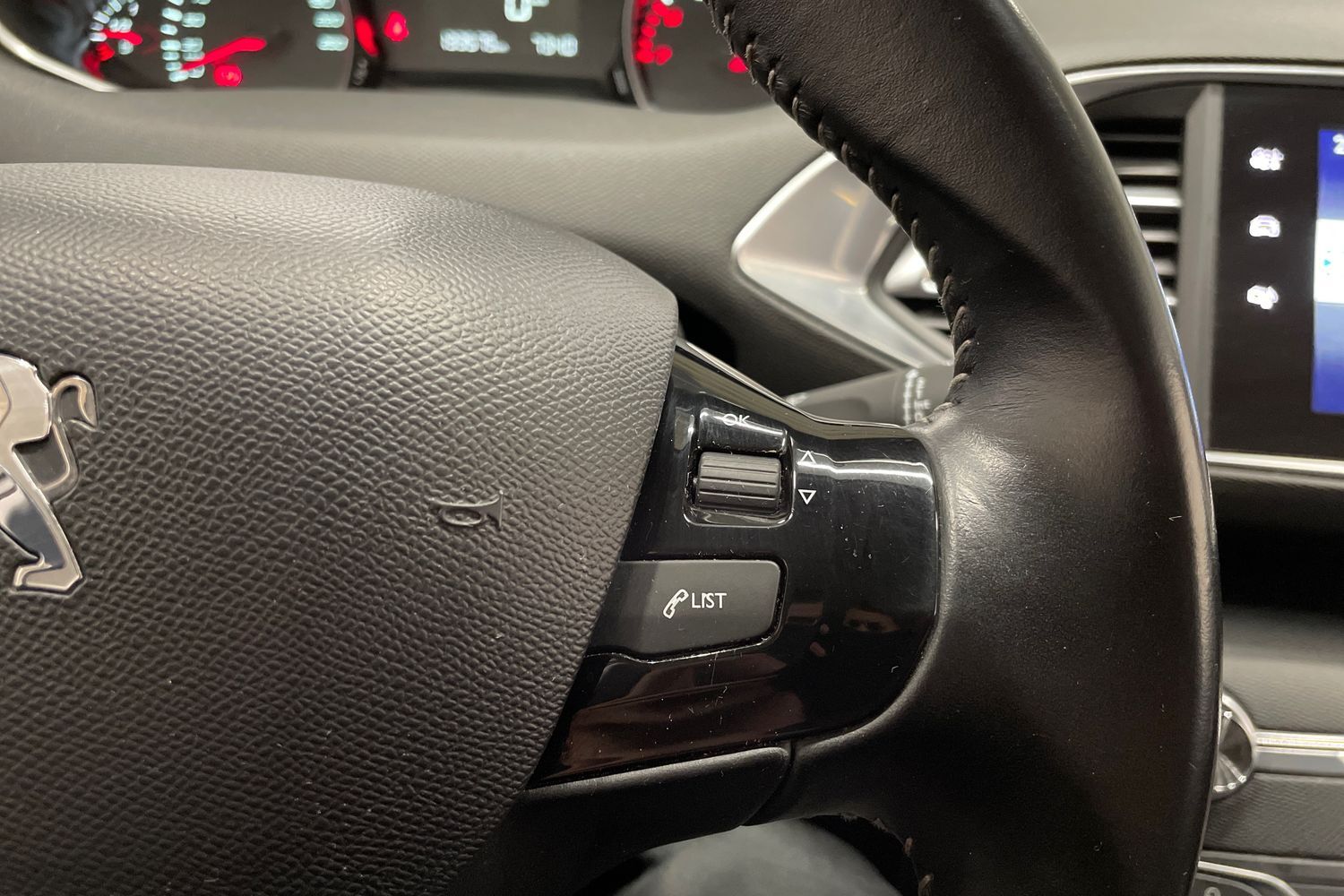 Peugeot 308 vaihtoauto