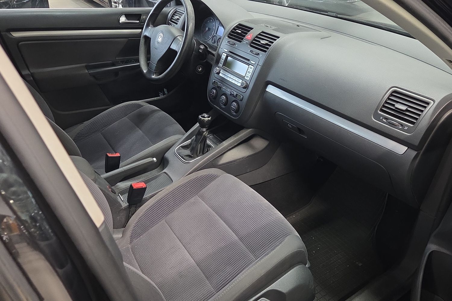 Volkswagen Jetta vaihtoauto