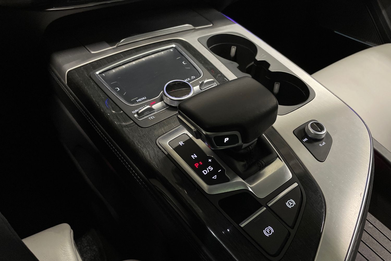 Audi Q7 vaihtoauto