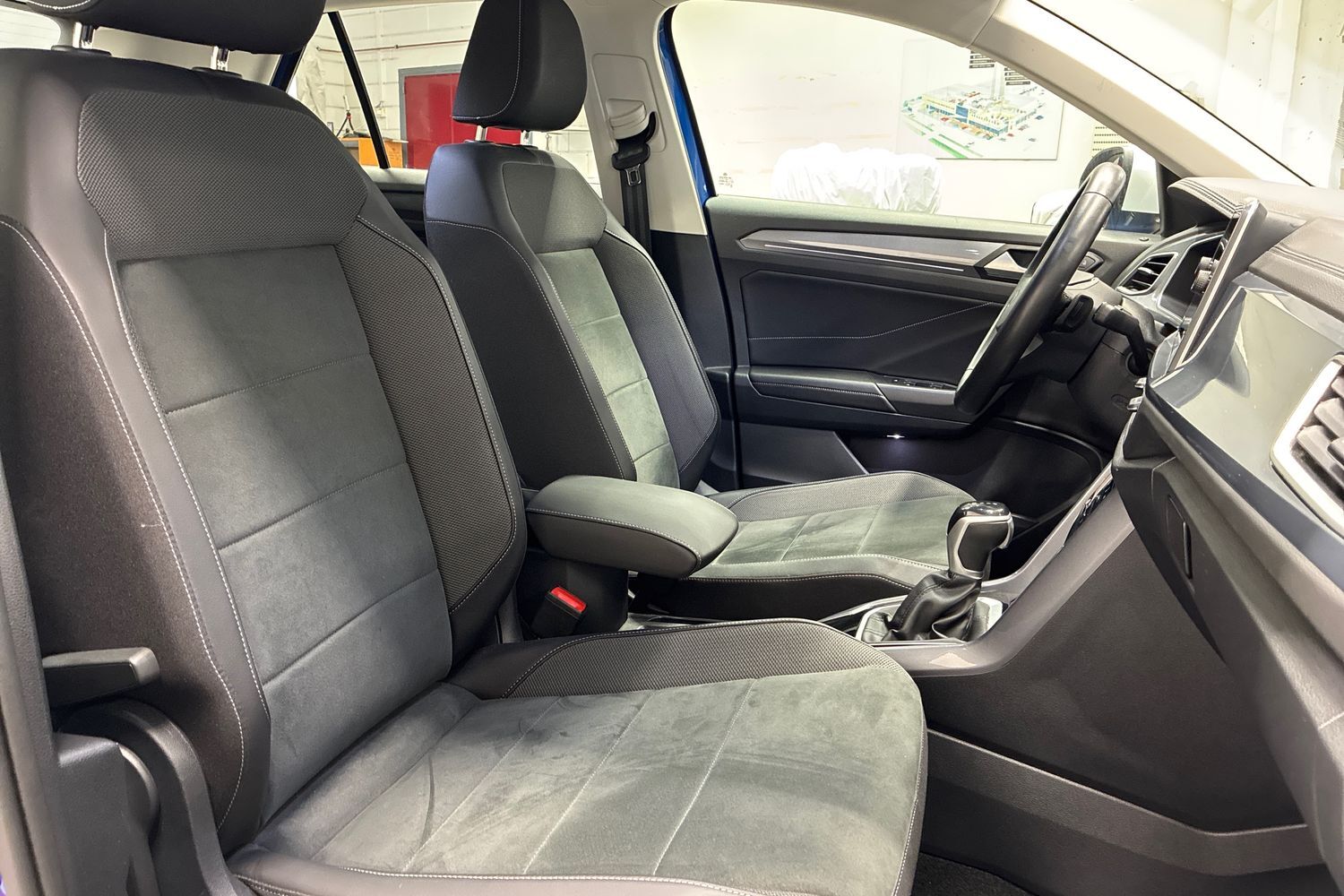 Volkswagen T-Roc vaihtoauto