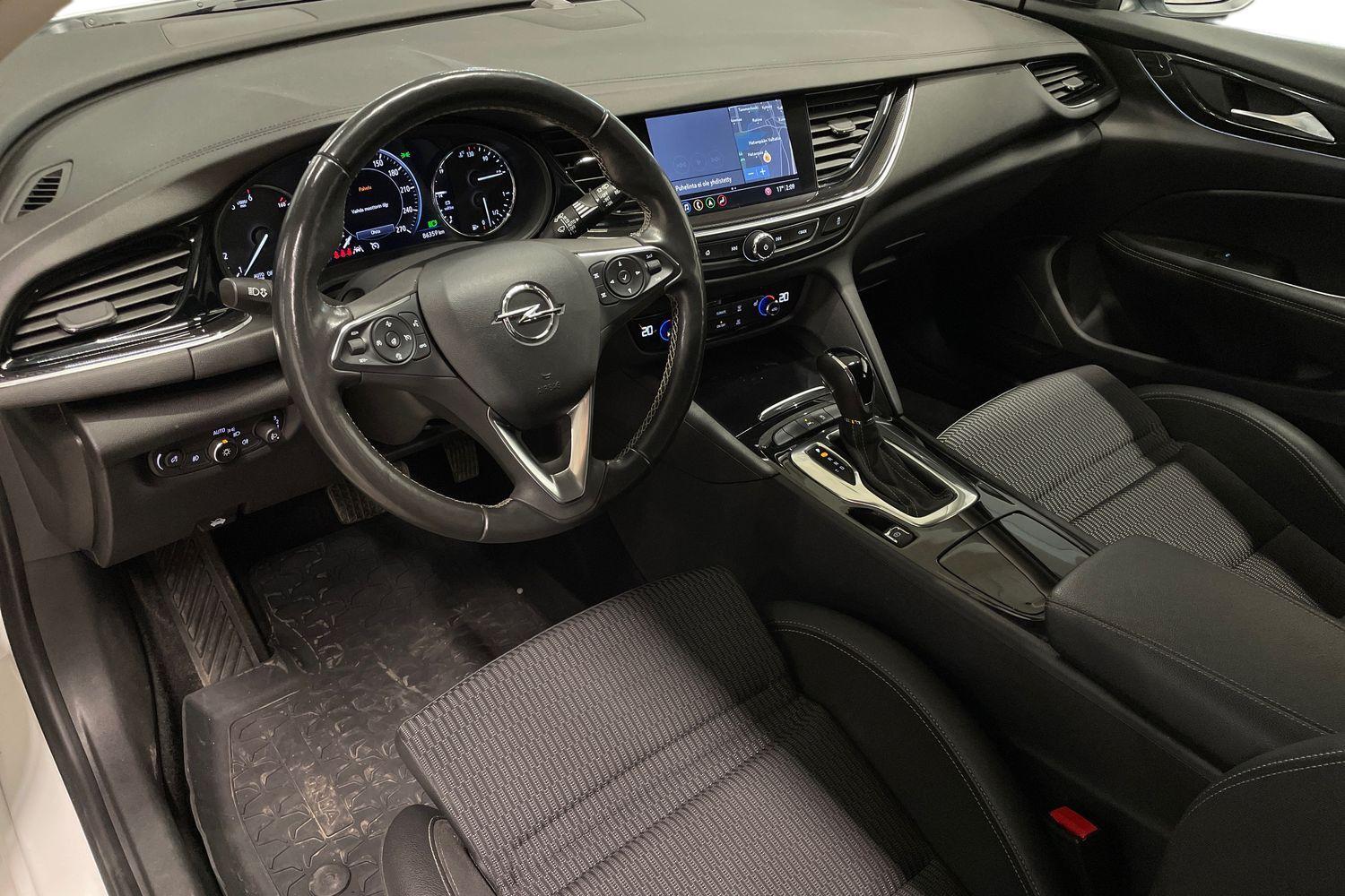 Opel Insignia vaihtoauto