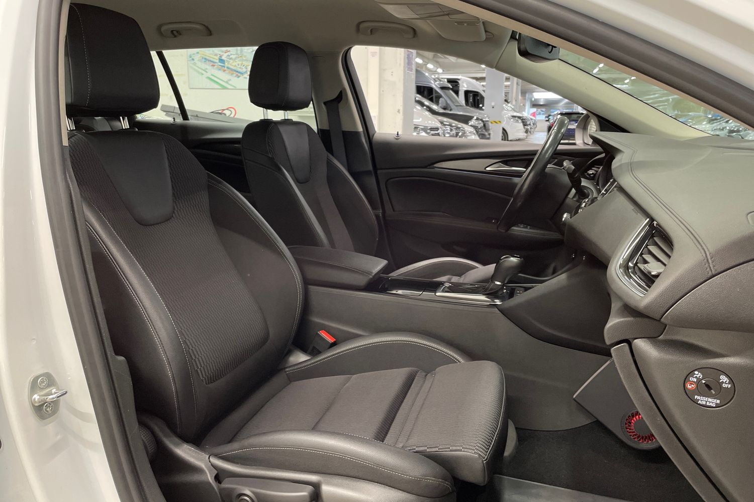 Opel Insignia vaihtoauto