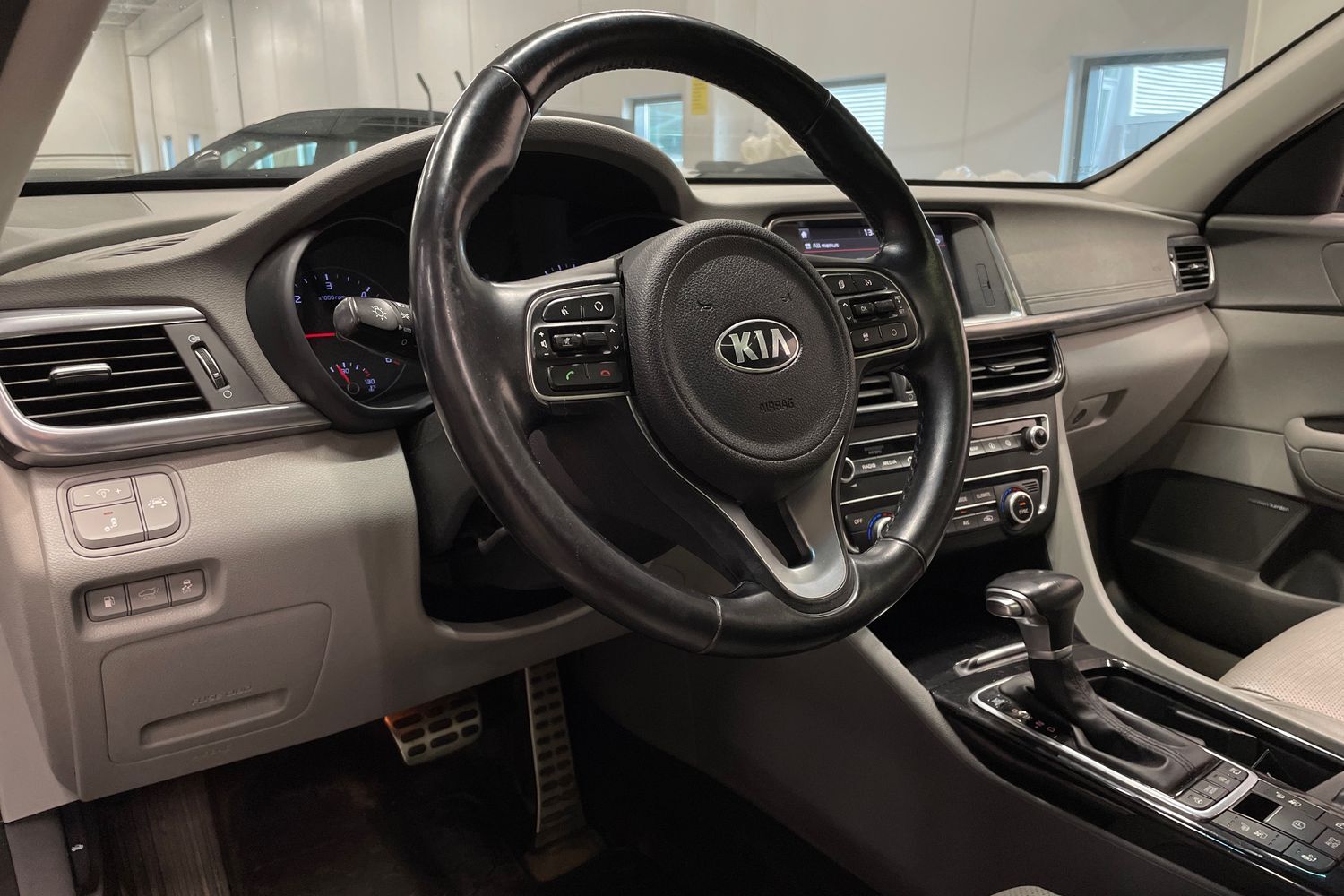 Kia Optima vaihtoauto