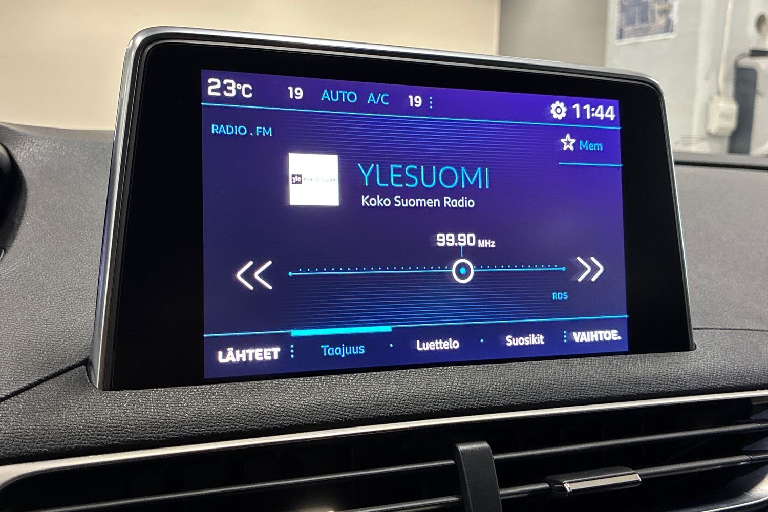 Peugeot 3008 vaihtoauto