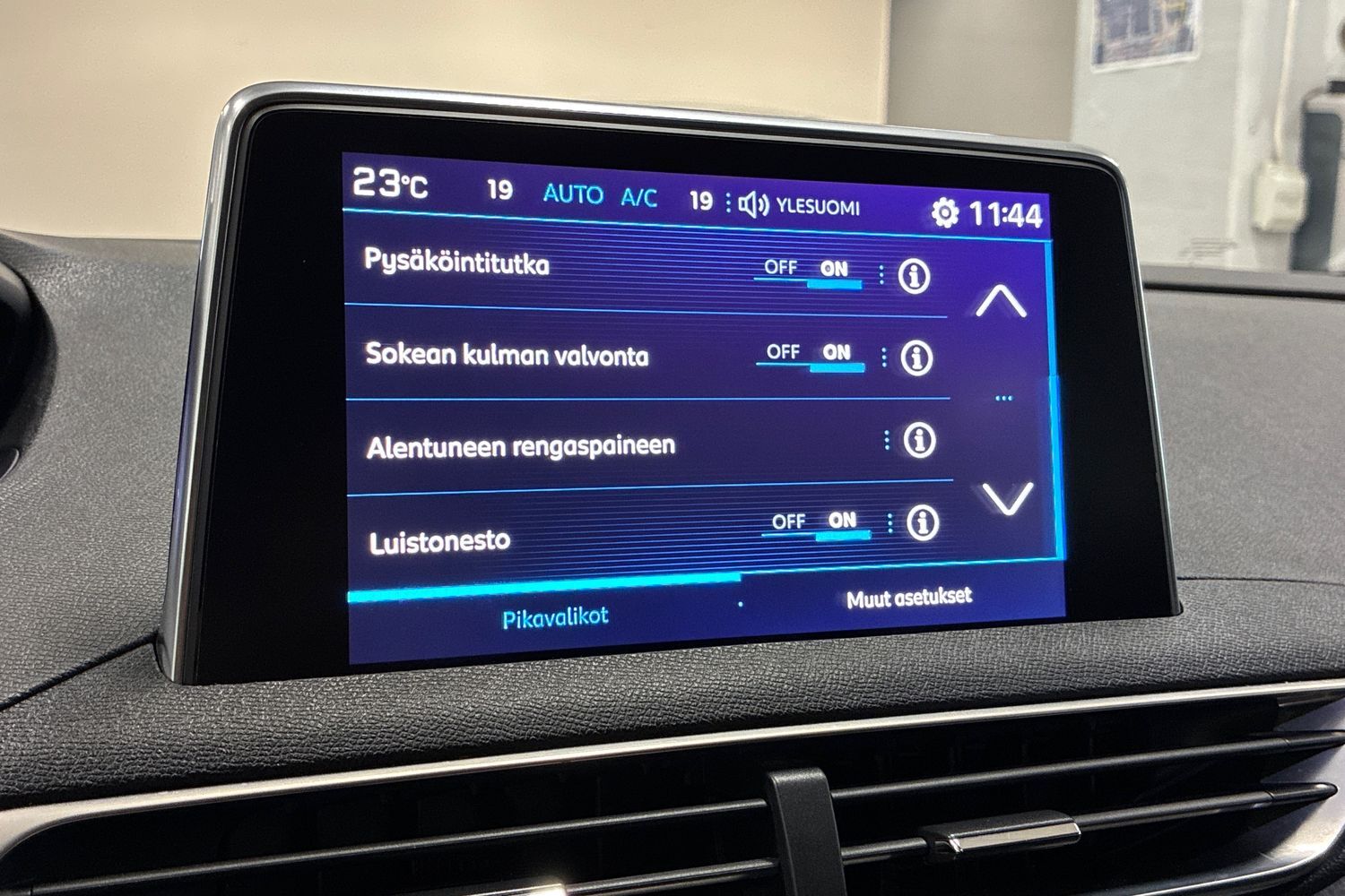 Peugeot 3008 vaihtoauto