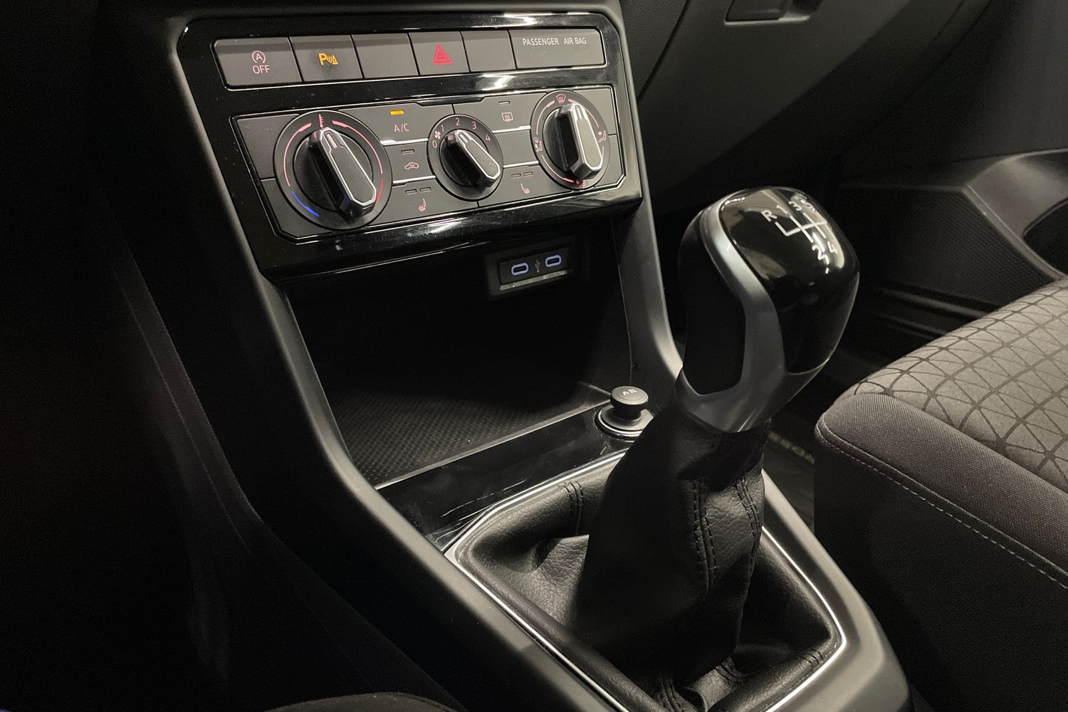 Volkswagen T-Cross vaihtoauto