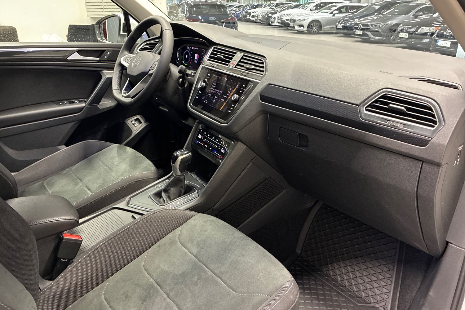 Volkswagen Tiguan vaihtoauto