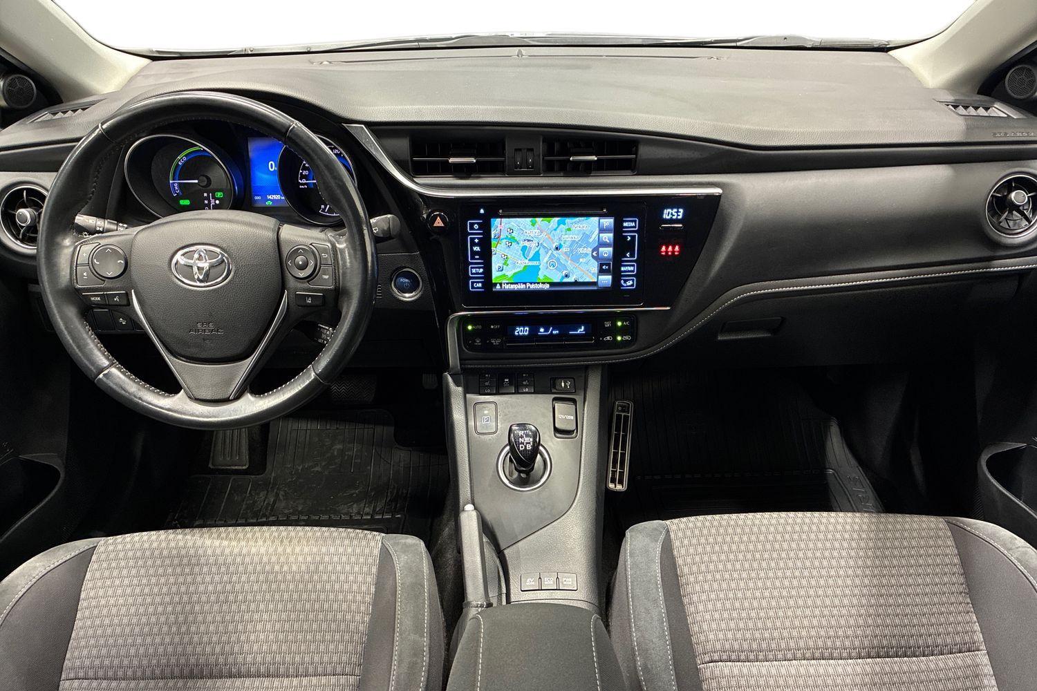 Toyota Auris vaihtoauto