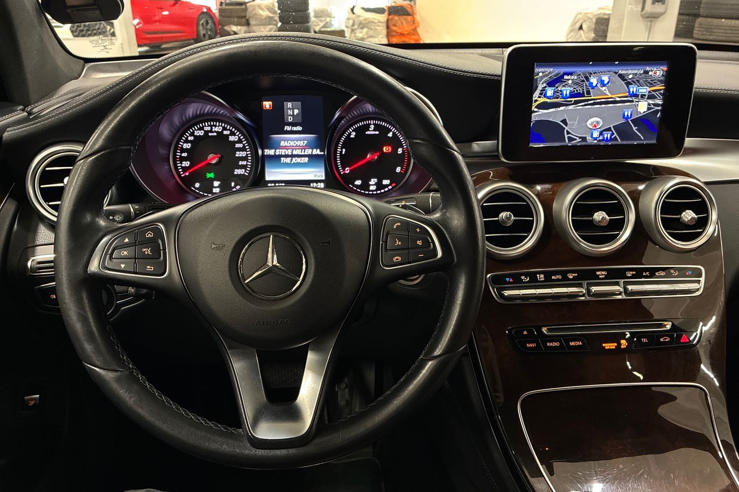 Mercedes-Benz GLC vaihtoauto