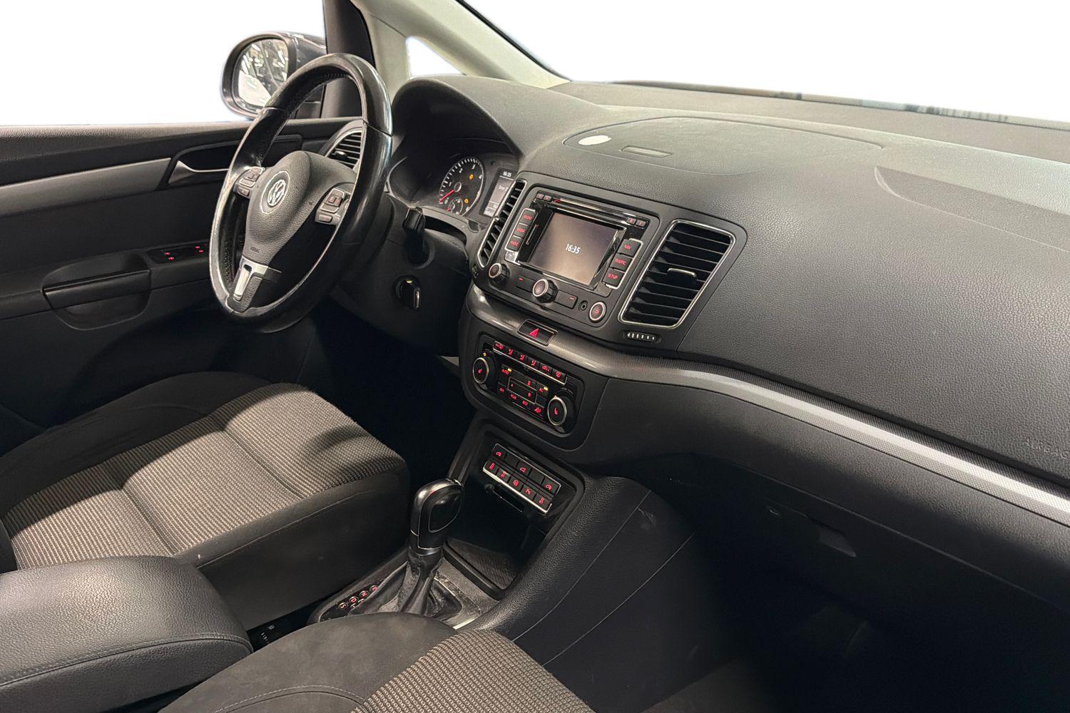 Volkswagen Sharan vaihtoauto
