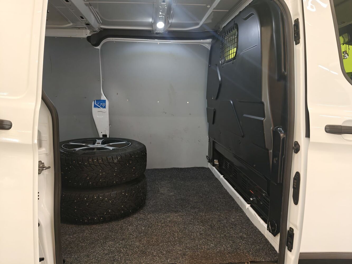 Ford Transit Custom vaihtoauto